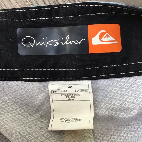 Men’s Quiksilver Boardshorts - Picture 3 of 3